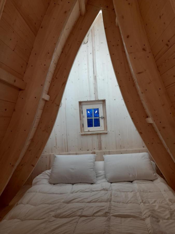 Pouligney-Lusans Adorable Chalet מראה חיצוני תמונה