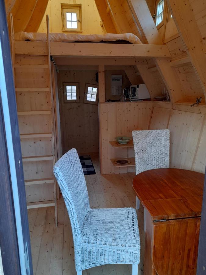 Pouligney-Lusans Adorable Chalet מראה חיצוני תמונה